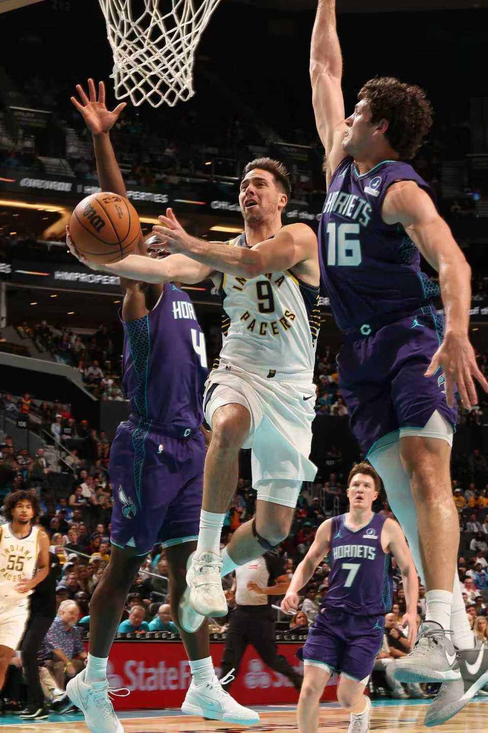 终结队史最长13连败!卡莱尔1000胜步行者险胜黄蜂 三球33+8