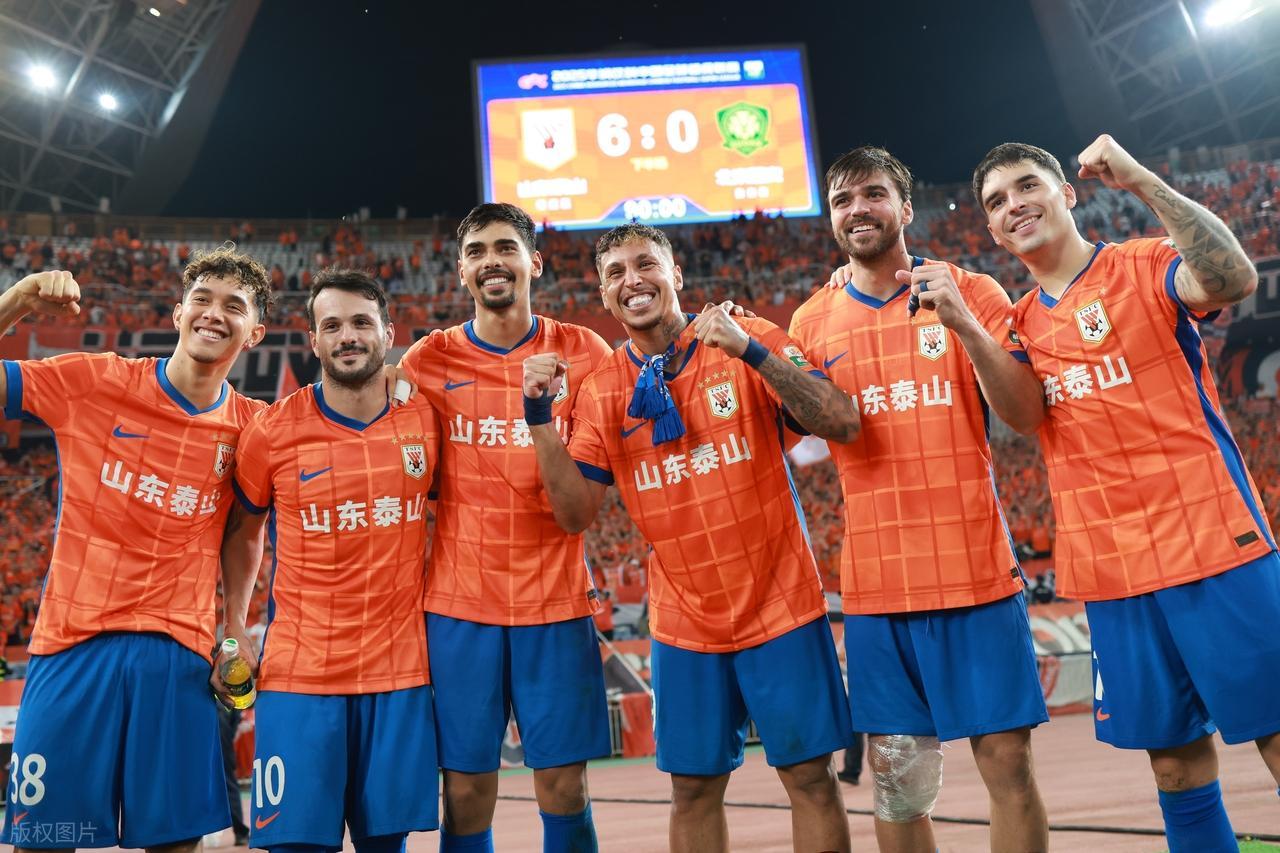 巴力斯塔和郭田雨身现奥体， 韩鹏激活瓦科可转正，瓦科可以续约